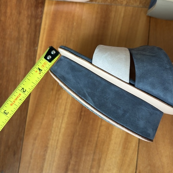 NWOT Gianvito Rossi heels - Picture 8 of 12